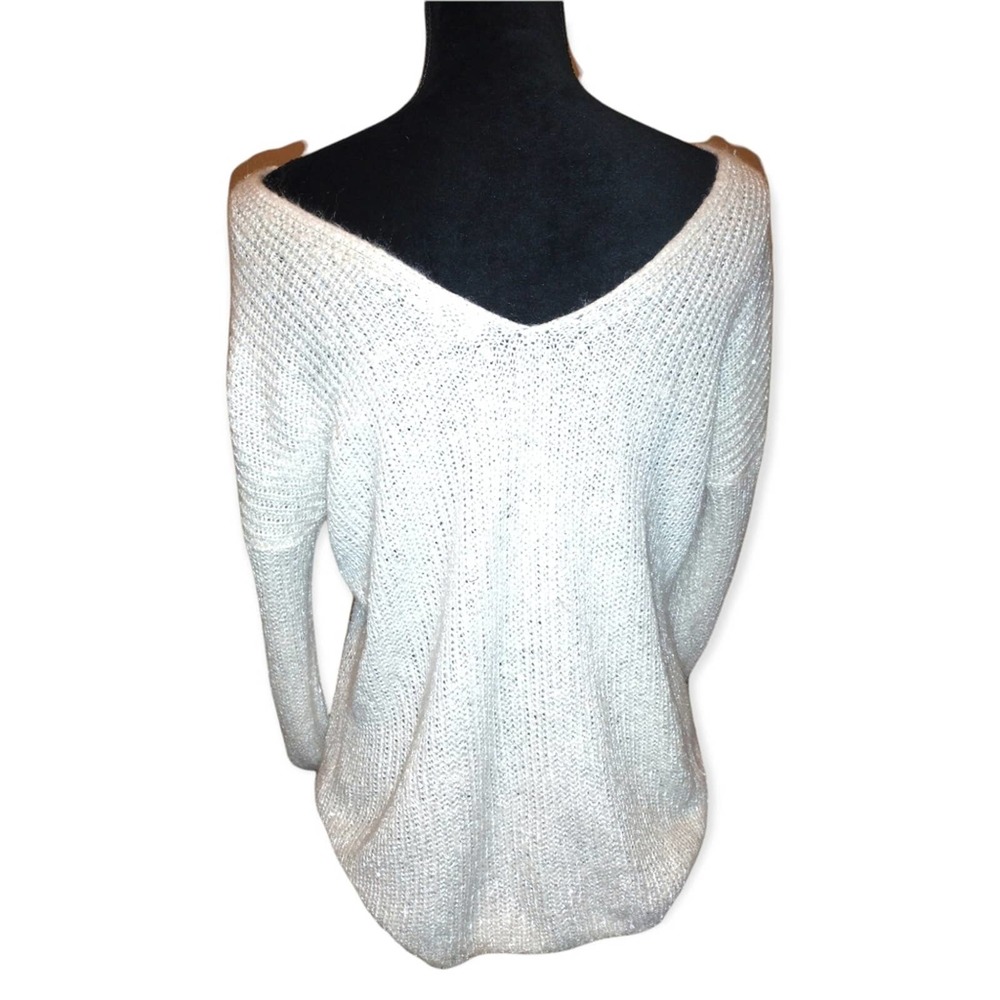 White long sleeve sparkly knit